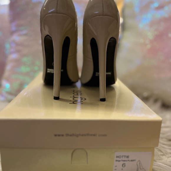 Beige Patent heels - Picture 5 of 7